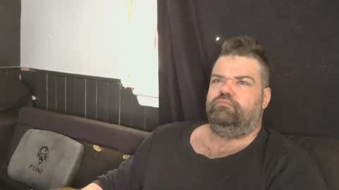 Snapshot of simon_8510 chatting on March 30, 4:41 pm simon_8510 online show from March 30, 4:41 pm