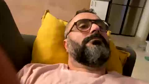 Snapshot of simon_bb chatting on February 6, 9:07 pm Si online show from February 6, 9:07 pm