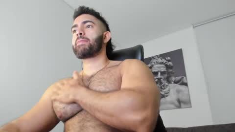 simon_leon01 online show from May 14, 1:12 am