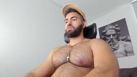 simon_leon01 online show from June 25, 10:58 pm