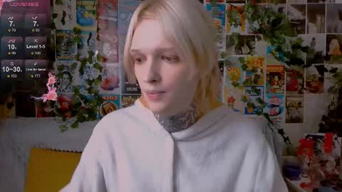 Snapshot of simona_rain chatting on September 28, 9:09 pm Simona online show from September 28, 9:09 pm