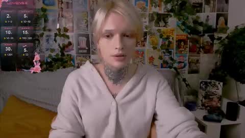 Snapshot of simona_rain chatting on September 29, 9:41 pm Simona online show from September 29, 9:41 pm