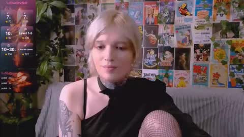 Snapshot of simona_rain chatting on October 14, 1:17 am Simona online show from October 14, 1:17 am