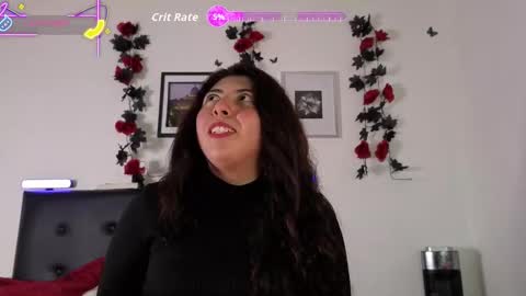 Snapshot of simone_philll chatting on September 29, 6:13 pm Simone Phill online show from September 29, 6:13 pm