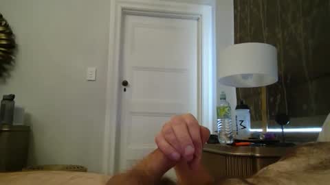 Snapshot of simonfrommelb chatting on February 12, 4:51 am simonfrommelb online show from February 12, 4:51 am