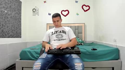 SIMON KELER online show from October 18, 2:25 am