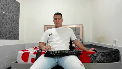 SIMON KELER online show from February 20, 12:07 am