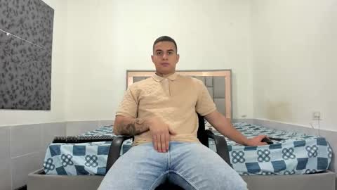 SIMON KELER online show from March 18, 11:08 pm