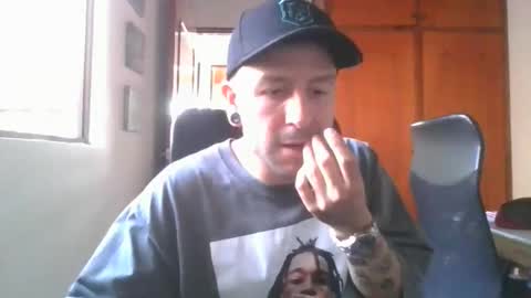 simonm777 online show from October 16, 6:42 pm