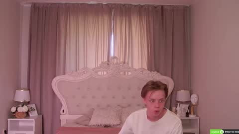 Simon online show from May 9, 9:03 am