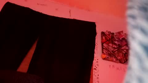 Snapshot of simpfortightpussy chatting on January 17, 11:27 am simpfortightpussy online show from January 17, 11:27 am