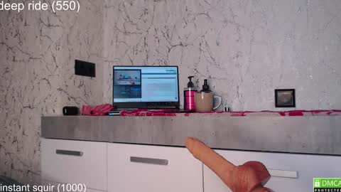 regina online show from October 13, 7:52 am