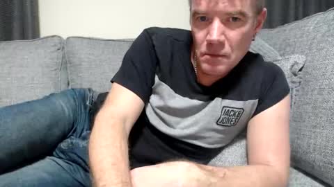Snapshot of simplelife0 chatting on October 30, 8:20 pm Ricky online show from October 30, 8:20 pm