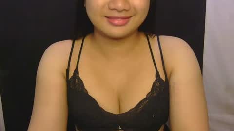 Snapshot of simply_francine chatting on October 12, 11:04 pm simply francine online show from October 12, 11:04 pm
