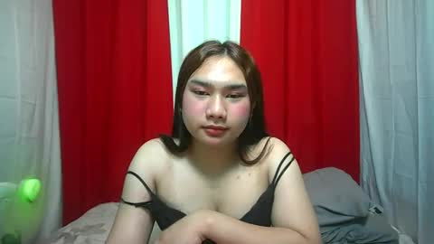 Snapshot of simply_francine chatting on March 13, 1:23 am simply francine online show from March 13, 1:23 am