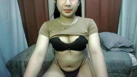 Snapshot of simply_francine chatting on April 6, 6:42 pm simply francine online show from April 6, 6:42 pm
