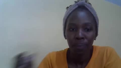 Snapshot of simplyloy33 chatting on March 13, 10:11 am simplyloy33 online show from March 13, 10:11 am