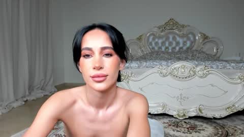 Snapshot of sincerelyc chatting on October 31, 8:21 pm C online show from October 31, 8:21 pm