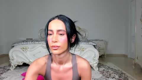 C online show from February 22, 10:52 pm