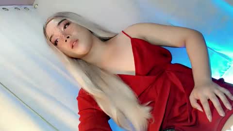 sinful_sirenity69 online show from April 4, 1:04 am