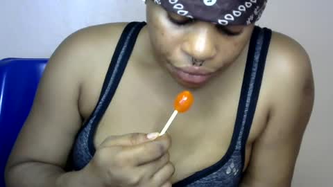 Snapshot of sinful_slut88 chatting on June 21, 7:49 pm sinful_slut88 online show from June 21, 7:49 pm
