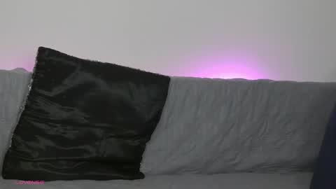 Snapshot of sinfulldesires chatting on April 3, 7:34 pm Two4Fun online show from April 3, 7:34 pm