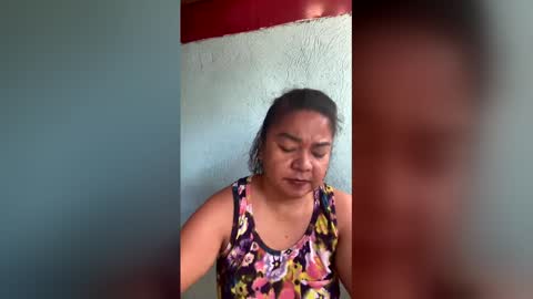 sinfullwife6969 online show from February 22, 2:45 am