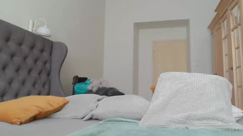 Lina online show from May 6, 7:13 am