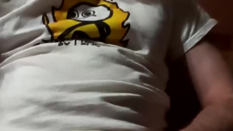 Snapshot of singleguy8716 chatting on January 20, 5:37 am singleguy8716 online show from January 20, 5:37 am