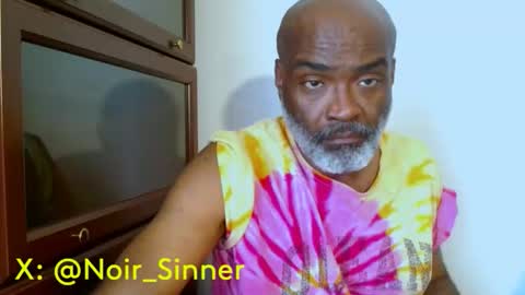 Snapshot of sinnernoir chatting on May 18, 2:23 pm My Name Is..............................John online show from May 18, 2:23 pm