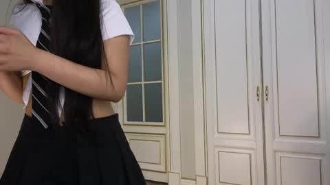 Ellie online show from May 3, 3:18 pm