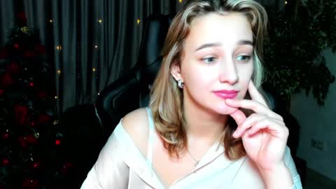 Snapshot of sinty_noria chatting on January 3, 7:16 am Sinty Noria online show from January 3, 7:16 am