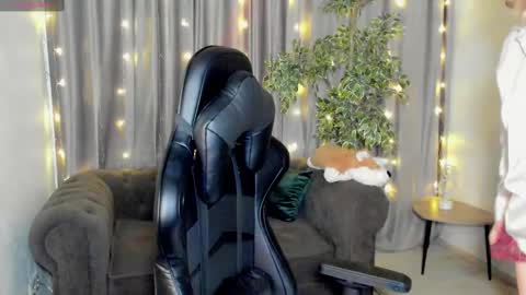 Snapshot of sinty_noria chatting on February 10, 1:03 am Sinty Noria online show from February 10, 1:03 am