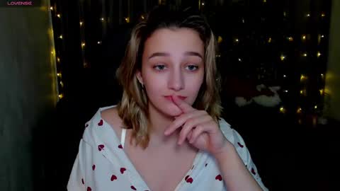 Snapshot of sinty_noria chatting on February 11, 4:33 am Sinty Noria online show from February 11, 4:33 am