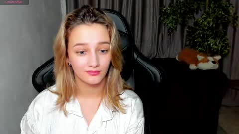 Snapshot of sinty_noria chatting on February 25, 7:31 am Sinty Noria online show from February 25, 7:31 am