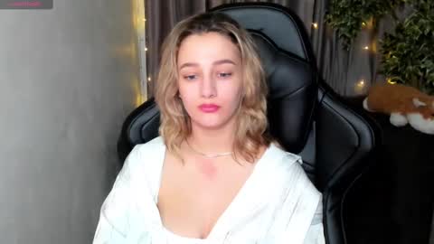 Snapshot of sinty_noria chatting on March 4, 1:34 am Sinty Noria online show from March 4, 1:34 am