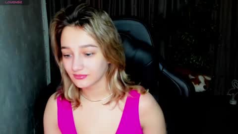 Snapshot of sinty_noria chatting on March 5, 1:31 am Sinty Noria online show from March 5, 1:31 am