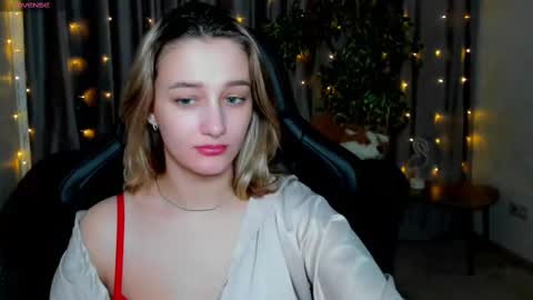 Snapshot of sinty_noria chatting on March 10, 4:07 am Sinty Noria online show from March 10, 4:07 am