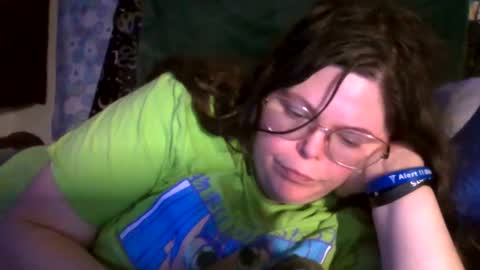 Snapshot of siofra chatting on September 28, 12:16 am Siofra online show from September 28, 12:16 am