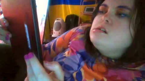 Snapshot of siofra chatting on October 27, 6:12 pm Siofra online show from October 27, 6:12 pm