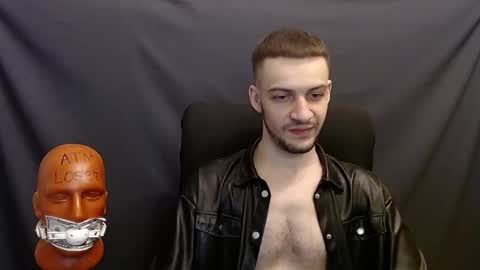 Sir Damien online show from December 6, 9:02 pm