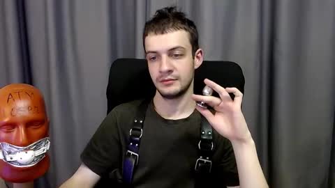 Sir Damien online show from September 15, 2:55 am