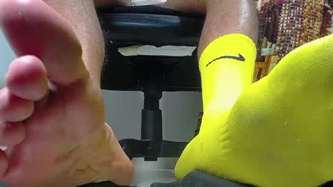 only foot                         worshipers here online show from January 17, 11:29 pm