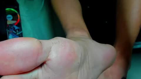 only foot                         worshipers here online show from June 20, 2:47 am