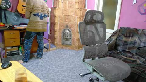 Snapshot of sir_pelo_iv chatting on April 1, 5:08 am I am The Fourth and only Sir. Pelo online show from April 1, 5:08 am