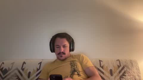 Snapshot of sirbubblesworth chatting on January 28, 12:57 am sirbubblesworth online show from January 28, 12:57 am