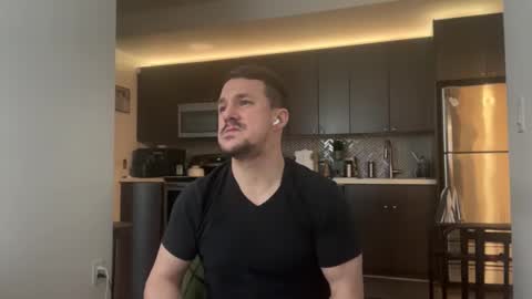 Snapshot of sirbubblesworth chatting on April 3, 6:00 am sirbubblesworth online show from April 3, 6:00 am