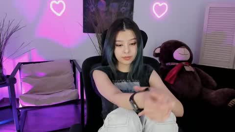 Snapshot of sirenmystique chatting on March 12, 8:26 pm Si online show from March 12, 8:26 pm