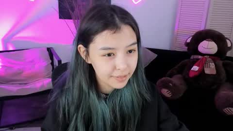 Snapshot of sirenmystique chatting on March 30, 7:26 pm Si online show from March 30, 7:26 pm