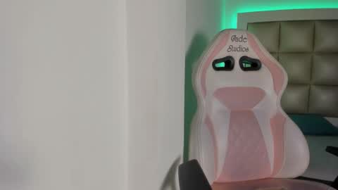 Snapshot of sirio_js chatting on January 12, 3:56 am sirio_js online show from January 12, 3:56 am